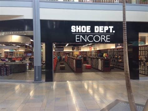 oak park mall shoe stores